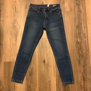 Ellen Tracy Lizette Size 8 Skinny Jeans